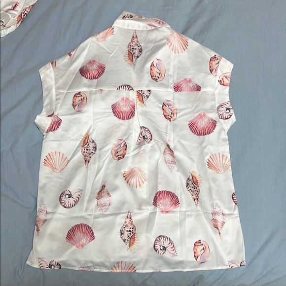 NWT Show Me Your MuMu Seashell Print Pajama Set - White and Pink - Picture 7 of 7
